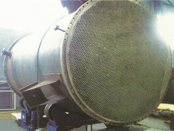 再沸器